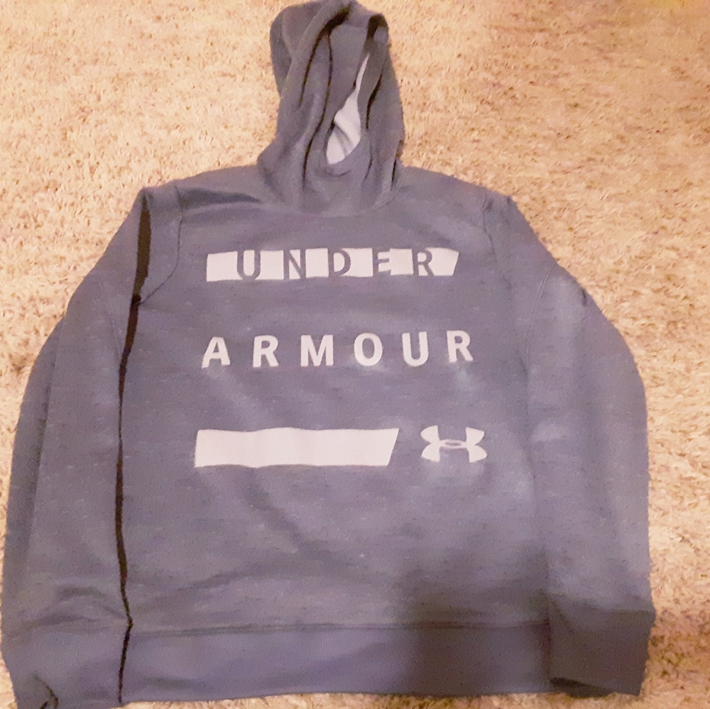 Under Armour Sweatshirt